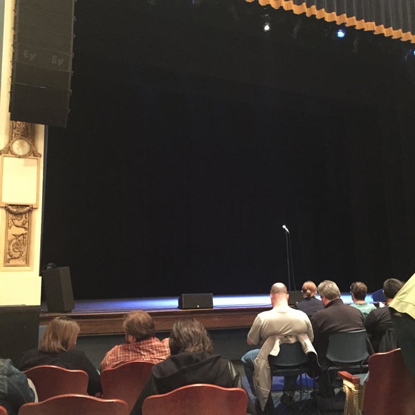 4/11/2015 tarihinde Kristin A.ziyaretçi tarafından Pantages Theatre'de çekilen fotoğraf