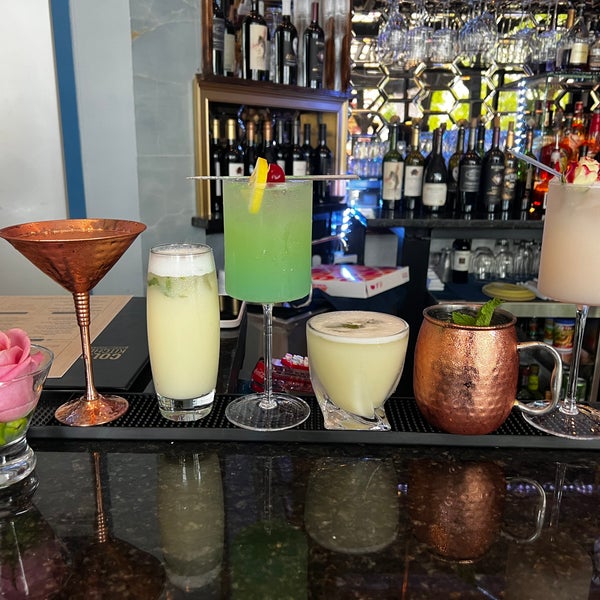Some of the many drinks that Colonial Kitchen and bar has to offer. Such as Mojito, Ultimate Margaritas, Lychee martini, Grey goose mule, beer and wine.