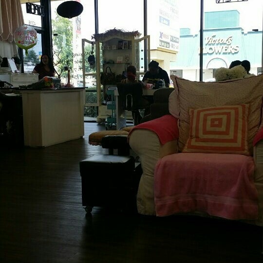 Savvy Chic Nail Cottage 5 Tips