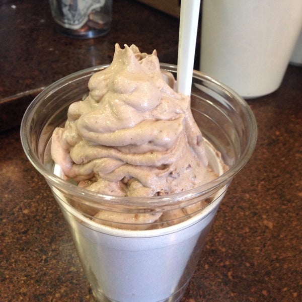 Sprinkles Ice Cream Parlor in Potomac