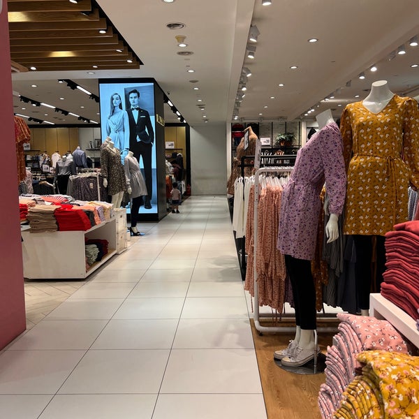 H&m top melawati mall