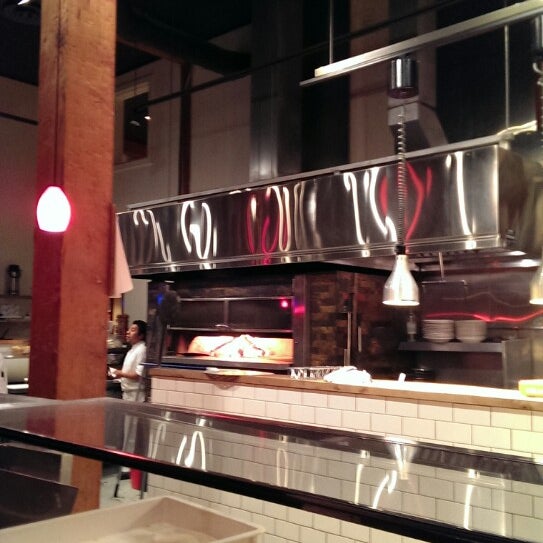 Photo taken at Tutta Bella Neapolitan Pizzeria by Brooke A. on 3/30/2014