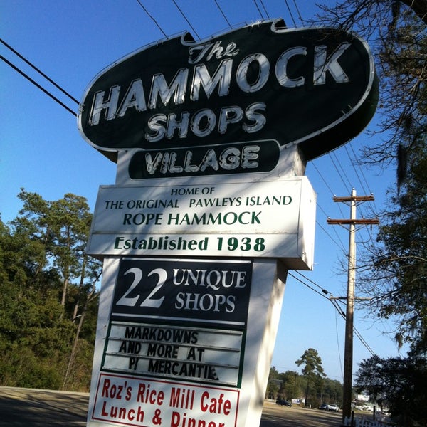 Foto tirada no(a) Hammock Shops Village por Anna L. em 1/29/2013