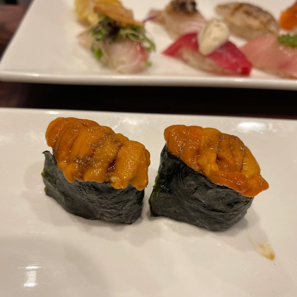 Foto tirada no(a) Sushi of Gari 46 por 태식 윤. em 11/12/2022