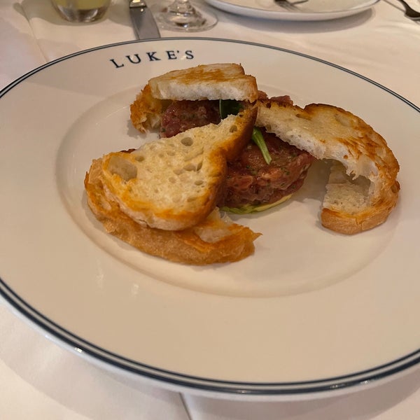Luke's Oyster Bar & Chop House Chinatown 20 Gemmill Lane