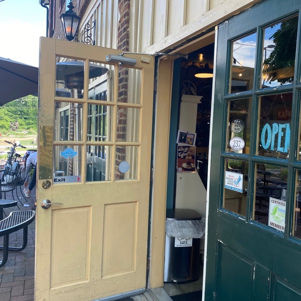 7/31/2022 tarihinde Brandon S.ziyaretçi tarafından Bike Stop Cafe'de çekilen fotoğraf