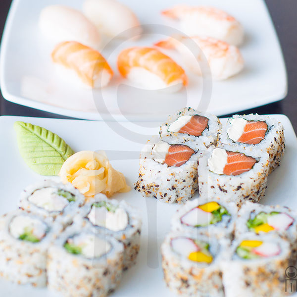 Foto tomada en Orymaki Sushi House &amp; Delivery  por Orymaki Sushi House &amp; Delivery el 9/2/2015