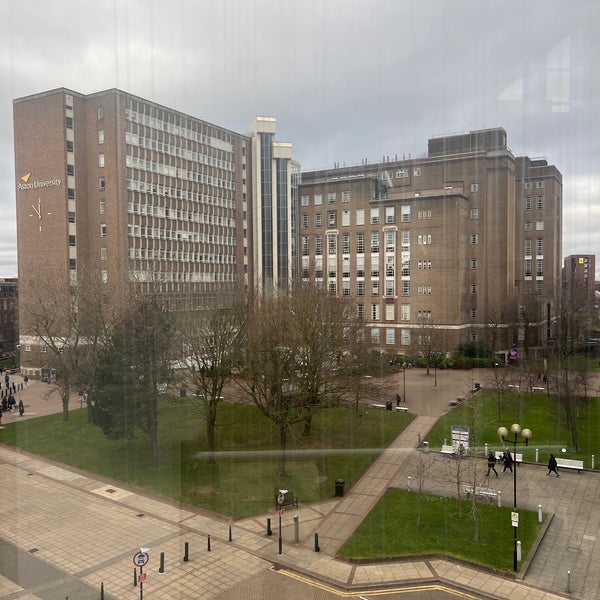 Foto tirada no(a) Aston University por عبدالله em 2/20/2023