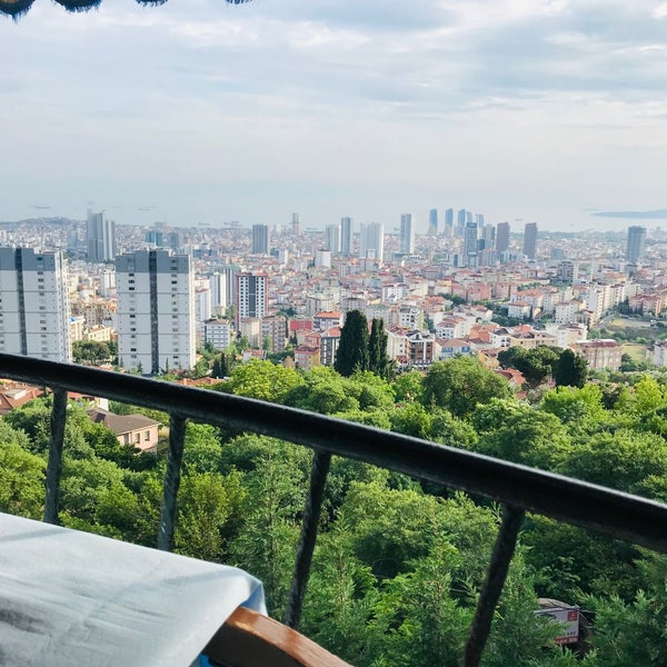 Снимок сделан в İstanbul&#39;un Balkonu пользователем Shima A. 6/8/2021