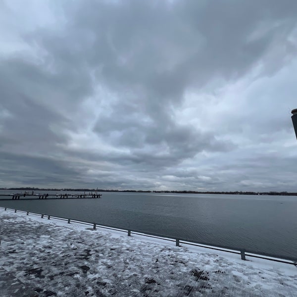 รูปภาพถ่ายที่ Harbourfront Centre โดย Asma เมื่อ 1/1/2024
