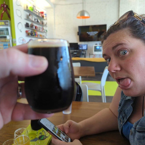 Vanessa House's Instagram, Twitter & Facebook on IDCrawl