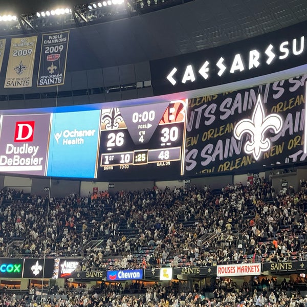 Champions Square Central Business District Superdome at Benson Tower