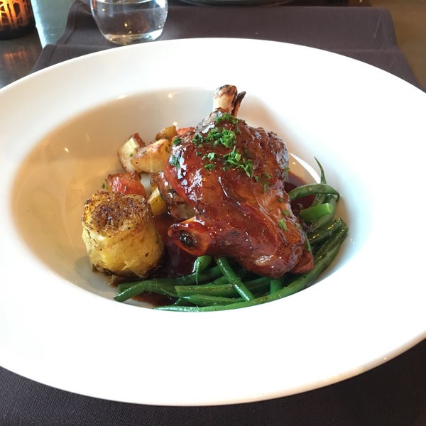 Blumen Garden Bistro 8 tips from 124 visitors