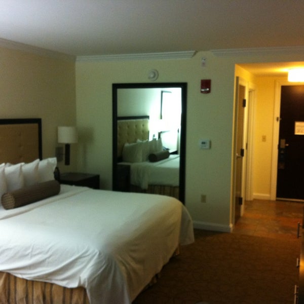 Photos at Hilton Richmond Hotel & Spa/Short Pump - Hotel