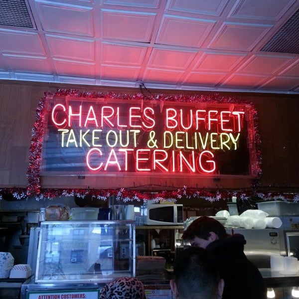 Photo taken at Charles&#39; Country Pan Fried Chicken by Lee S. on 4/7/2013