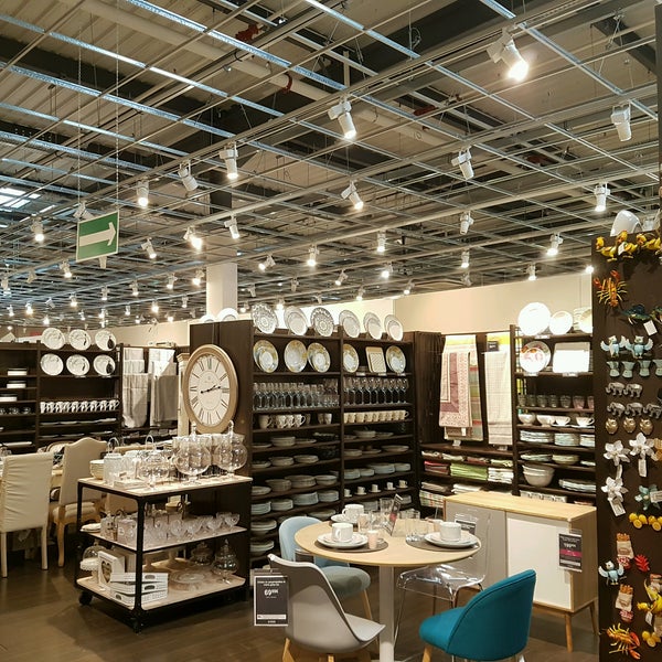 Photos A Geant Chateaufarine Grande Surface A Besancon
