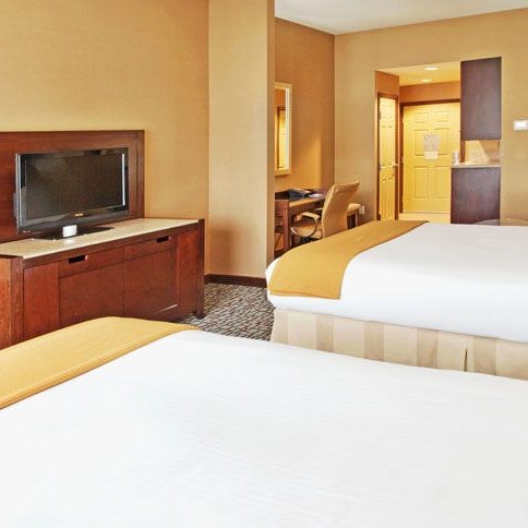 Foto tirada no(a) Holiday Inn Express Hotel &amp; Suites Salinas por Holiday Inn Express Hotel &amp; Suites Salinas em 9/3/2015