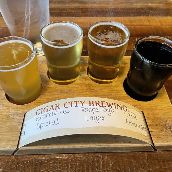 3/31/2023 tarihinde Heather K.ziyaretçi tarafından Cigar City Brewing'de çekilen fotoğraf