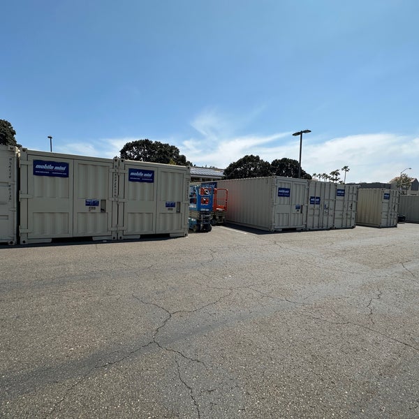 Best Buy Mission Valley East 55 tips from 6135 visitors