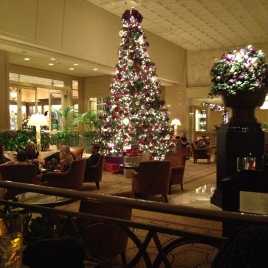 11/24/2012 tarihinde Erica C.ziyaretçi tarafından deca Restaurant + Bar'de çekilen fotoğraf