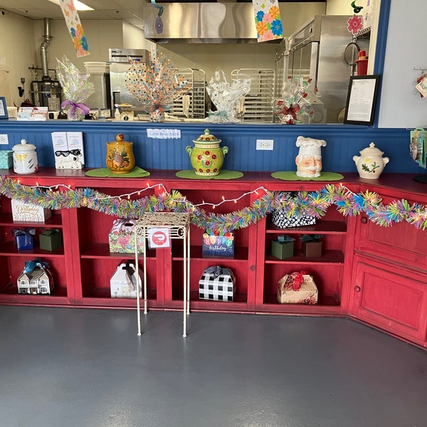 The Cookie Jar Dessert Shop in Elk Grove