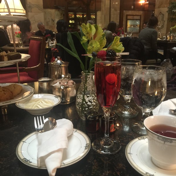 My father and I arrived in time for high tea. He had Earl Grey and I had Lady Earl Gray. It was delightful and we both completely enjoyed ourselves.