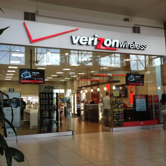 Verizon Wireless (Now Closed) Electronics Store in Glendale