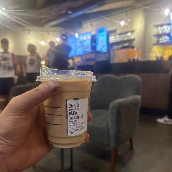 Foto scattata a Starbucks da MRT il 8/24/2023