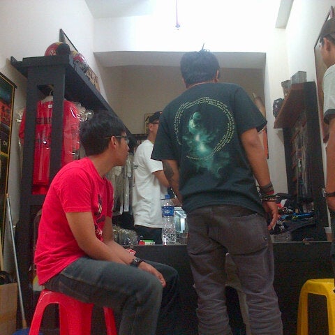 Hard n heavy music - Music Store in Bandung