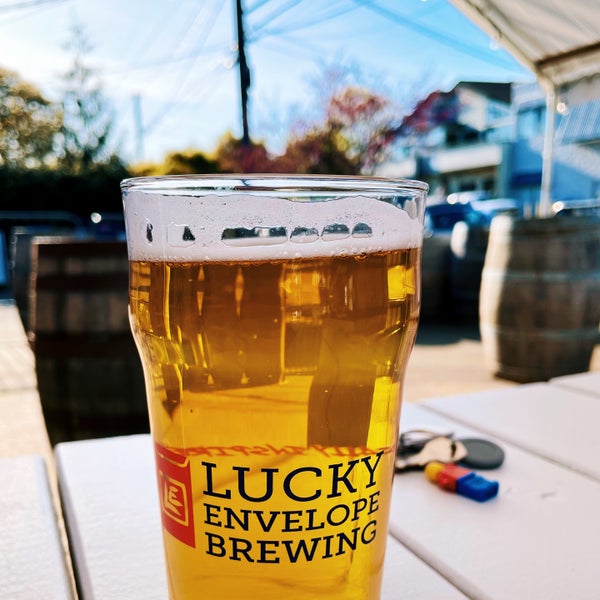4/26/2023 tarihinde Steve A.ziyaretçi tarafından Lucky Envelope Brewing'de çekilen fotoğraf