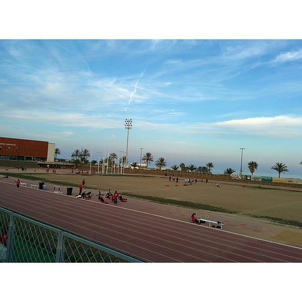 Das Foto wurde bei Complex Esportiu Municipal La Mar Bella von Tonet am 3/18/2014 aufgenommen