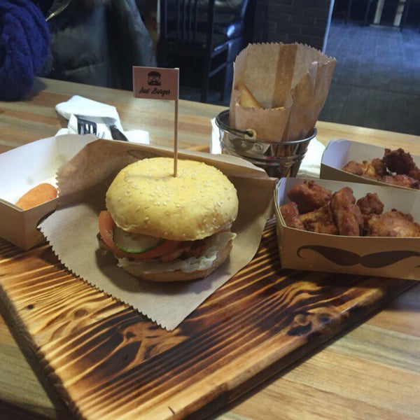 First burger пушкин. First burger пушкин
