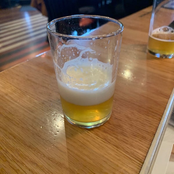 Photo taken at BJ&#39;s Restaurant &amp; Brewhouse by Andre C. on 12/29/2019
