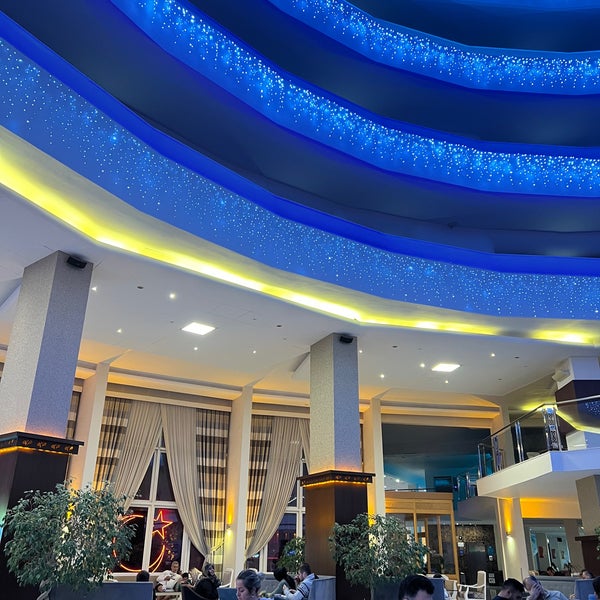 รูปภาพถ่ายที่ Oruçoğlu Thermal Resort โดย BRN เมื่อ 2/2/2023