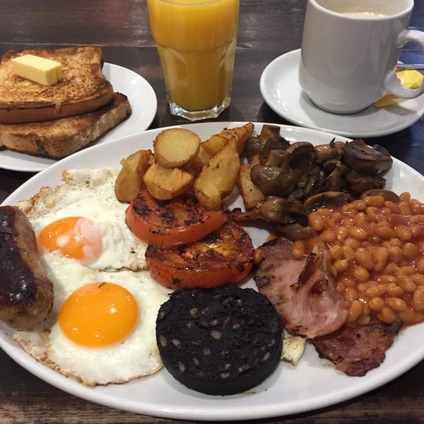 Good quality full English breakfast for great appetites! One can probably manage for a weekend substantial brunch!