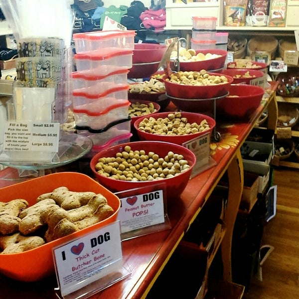 Smoky Mountain Dog Bakery 250 Miller St