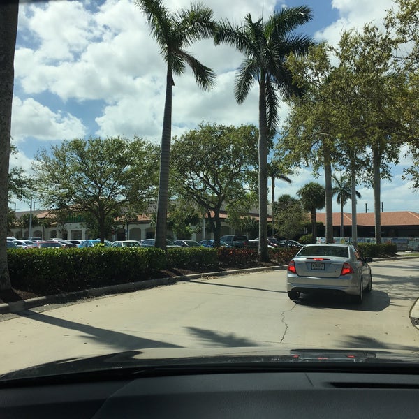 Village Commons The Villages of Palm Beach Lakes 1 tip