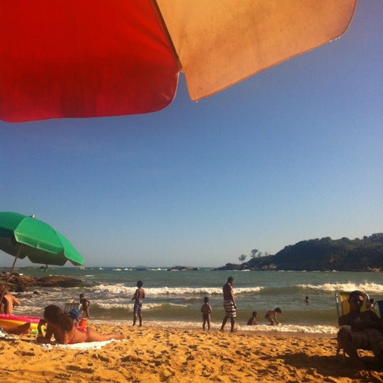 Photo taken at Praia Da Joana by Vanesca R. on 11/19/2012