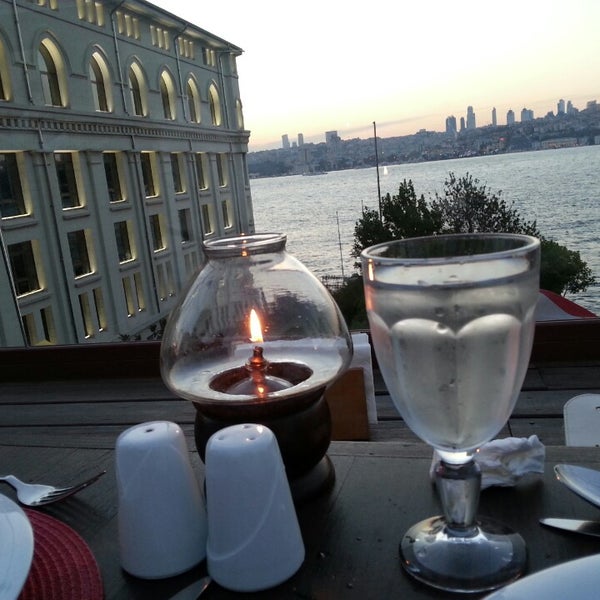 รูปภาพถ่ายที่ Vira Balık Restaurant โดย GözZzZzDe เมื่อ 7/12/2013