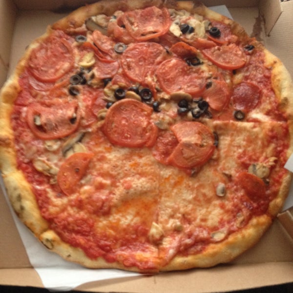 Vinnie's Pizzeria III Pizzeria in Greenville