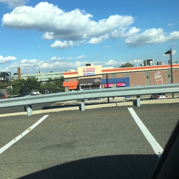 Dunkin' Donut Shop in Springfield Belmont