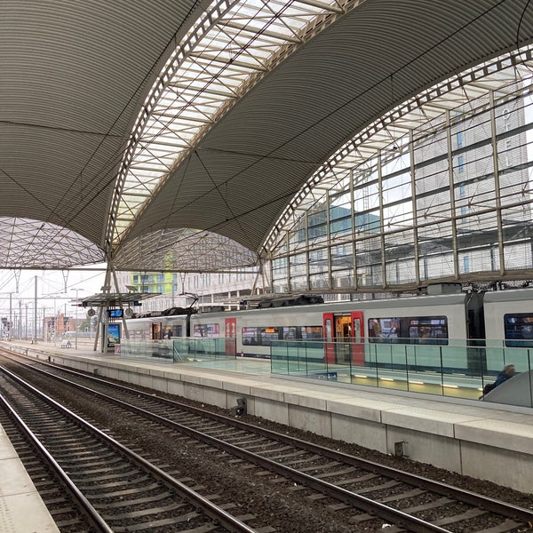 4/1/2022 tarihinde Luc N.ziyaretçi tarafından Station Leuven'de çekilen fotoğraf