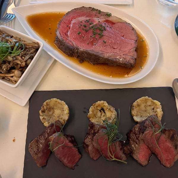 Photo taken at Alexander&#39;s Steakhouse by Shan H. on 4/16/2022