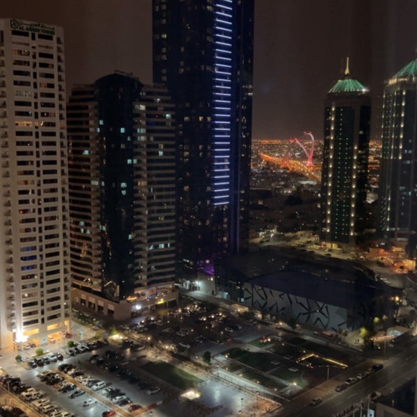 Foto diambil di Marriott Marquis City Center Doha Hotel oleh Doola pada 1/13/2023