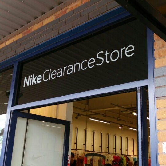 nike outlet in west bromwich
