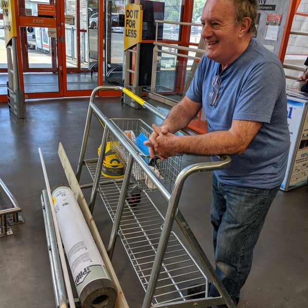 B&Q Sutton, Greater London