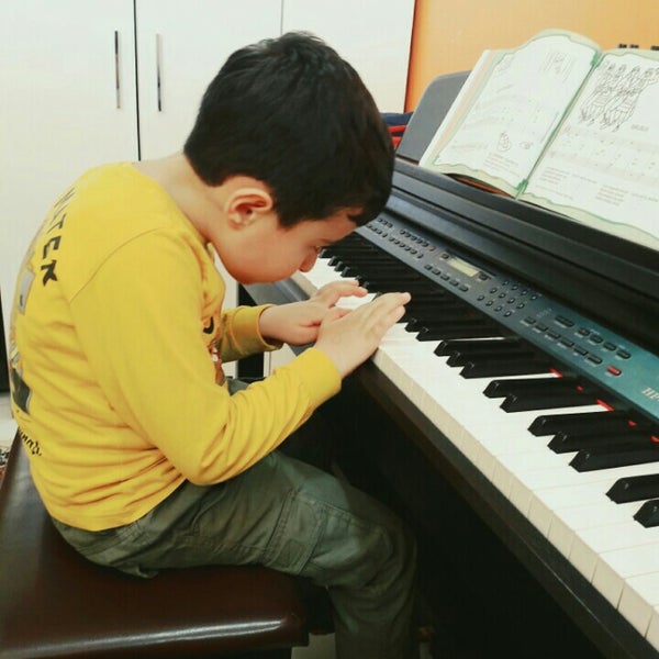 Photos At Mavi Mi Muzik Okulu