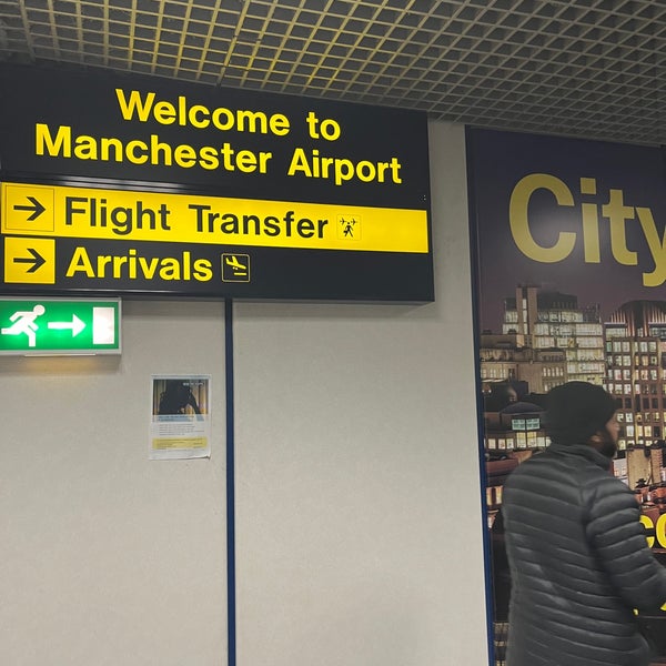 3/2/2024 tarihinde 蒸し豚ziyaretçi tarafından Manchester Havalimanı (MAN)'de çekilen fotoğraf