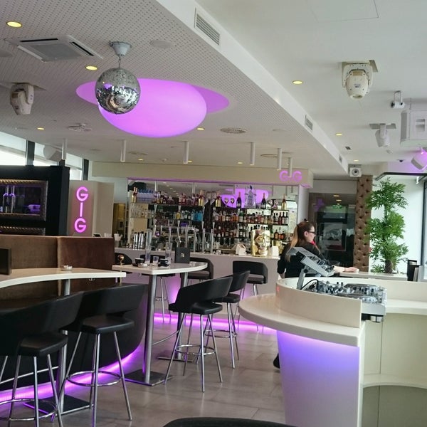 2/21/2017にTakashi K.がGIG Bar &amp; Cafèで撮った写真