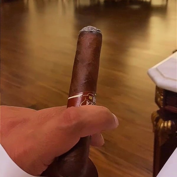 Photo taken at Turquoise Cigar Lounge - Ritz Carlton by M S on 4/29/2023
